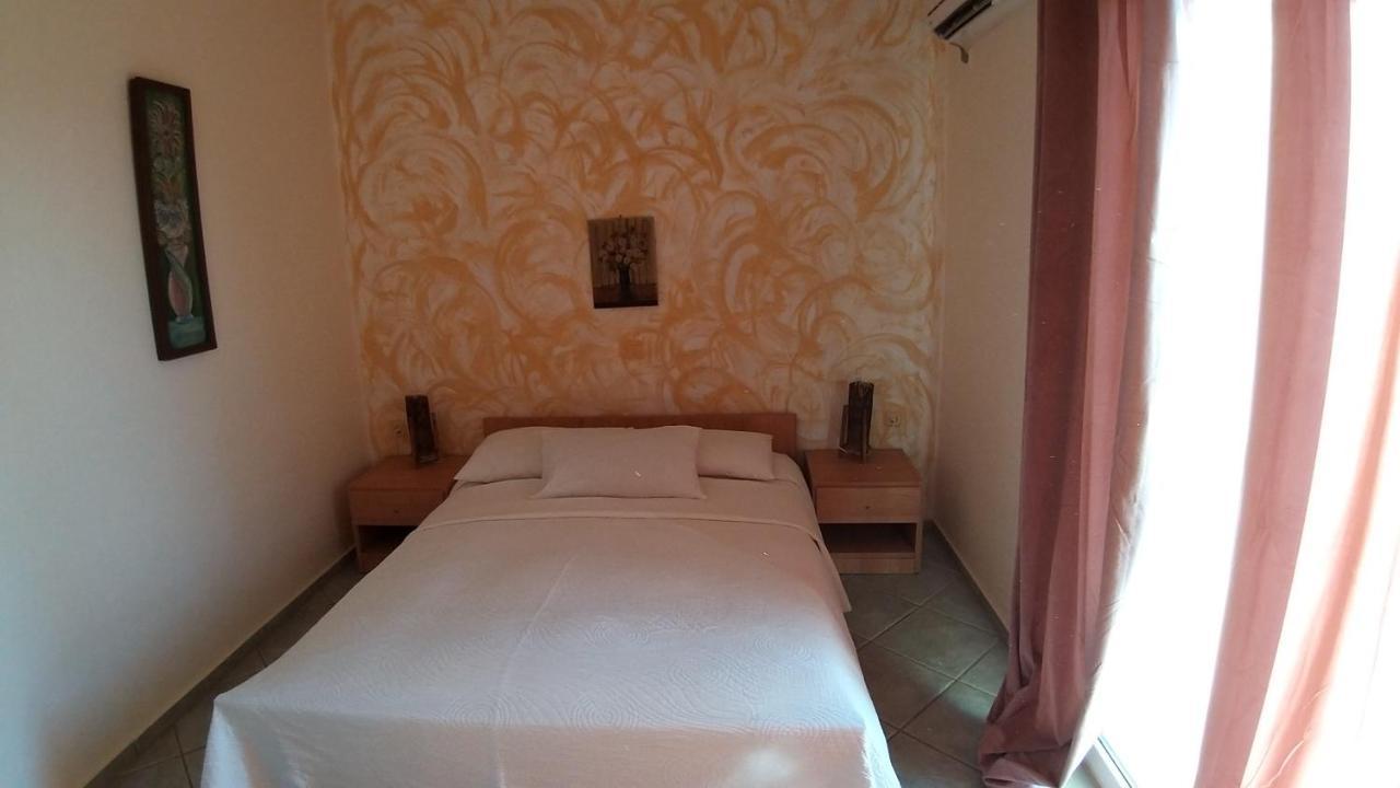 Malindi Rooms Porto Heli Exterior photo