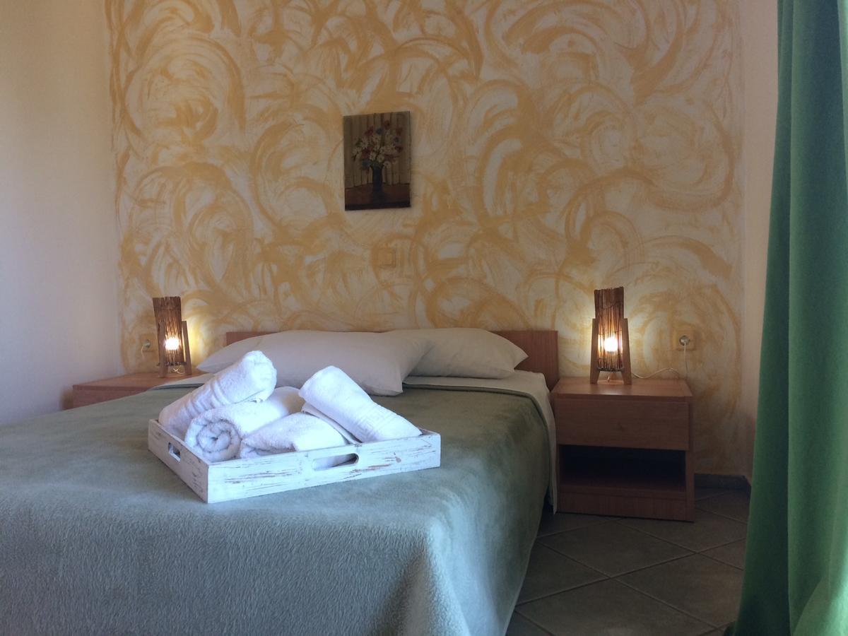 Malindi Rooms Porto Heli Exterior photo