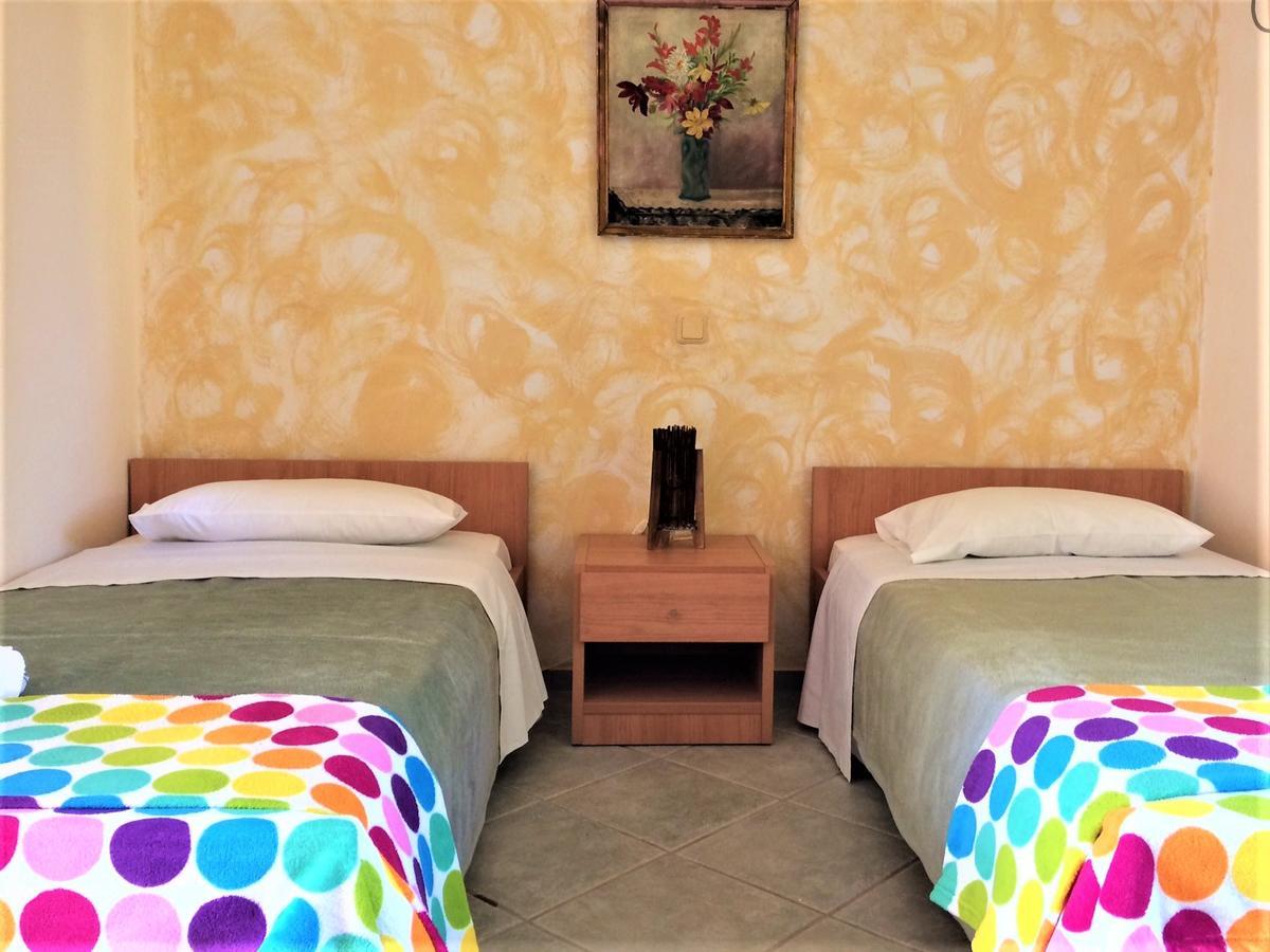 Malindi Rooms Porto Heli Exterior photo