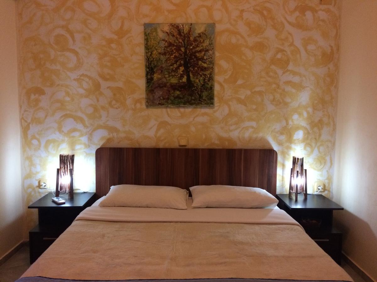 Malindi Rooms Porto Heli Exterior photo